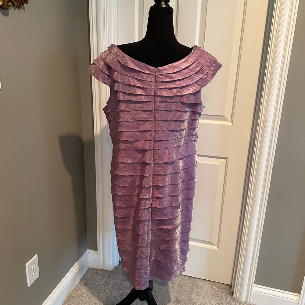 London Times Dress Size 16W purple Tiered Cap Sleeve Midi 💜 - Picture 4 of 11